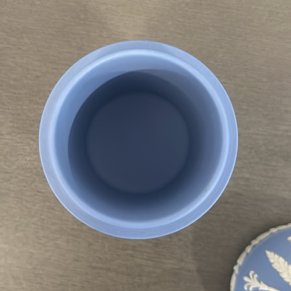 WEDGWOOD JASPERWARE ~2PC CIGARETTE JAR ~ BLUE Trinket Dish Covered Box 60's - Picture 2 of 2